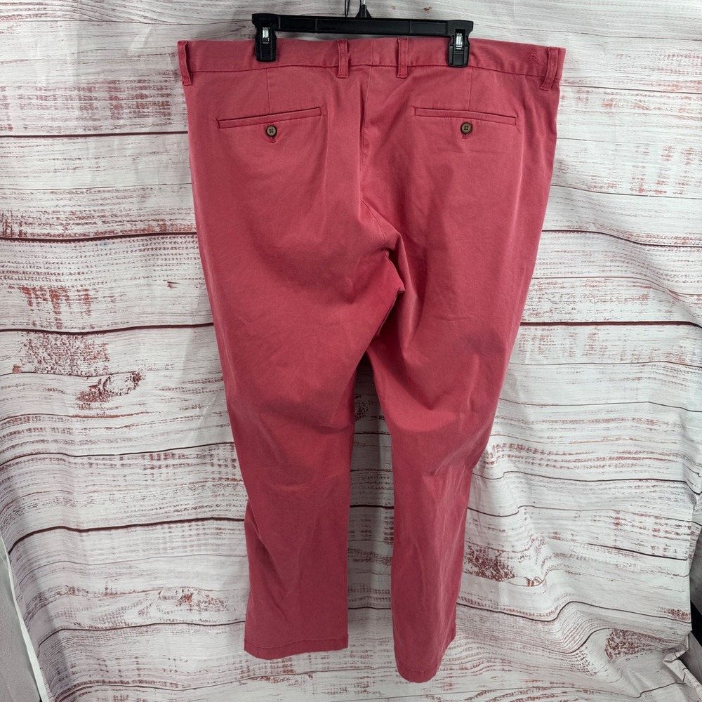 Tommy Bahama Pants Mens Size 42x30 Flat Front Chino Faded Red Pink Straight Leg - Picture 5 of 12